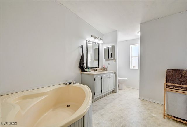 450 West Ingram Avenue, Overton, NV 89040