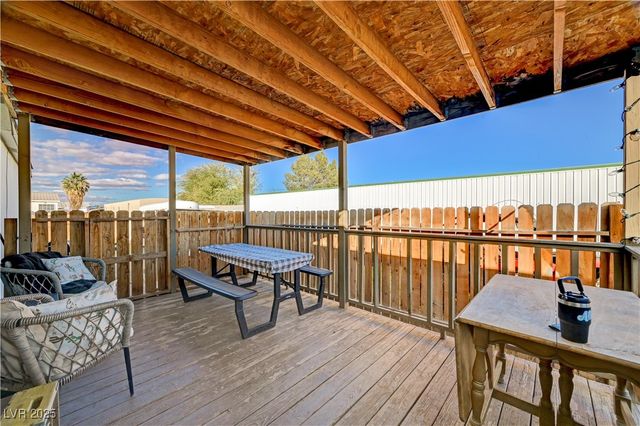 450 West Ingram Avenue, Overton, NV 89040