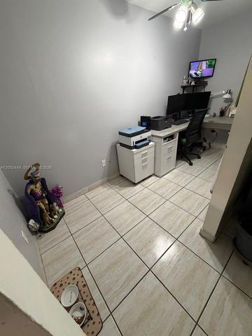 2760 W 63rd Pl 106-23, Hialeah, FL 33016
