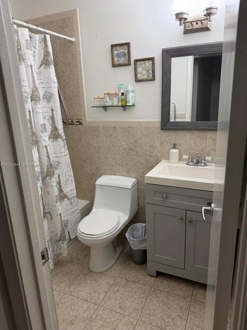 2760 W 63rd Pl 106-23, Hialeah, FL 33016