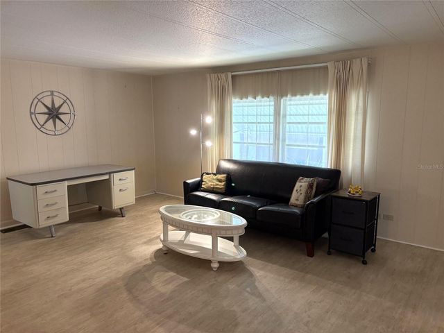 5536 DENMARK DRIVE, Bradenton, FL 34207