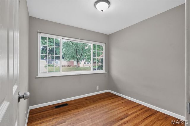 3625 Hambletonian Drive, Florissant, MO 63033
