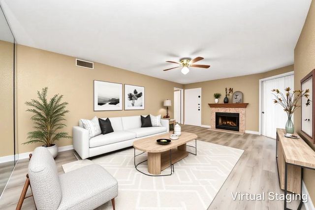 9700 Leawoo Boulevard 1002, Houston, TX 77099