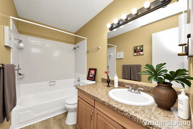 9700 Leawoo Boulevard 1002, Houston, TX 77099