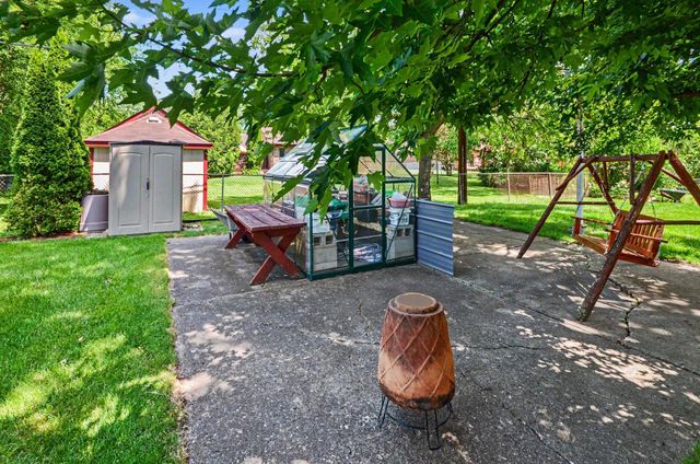 30809 Leelane Street, Farmington Hills, MI 48336