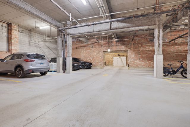 1631 S Michigan Avenue 401, Chicago, IL 60616