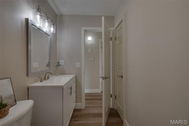 306 W Hillside Drive, Farmington, MO 63640