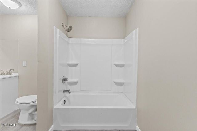 195 Willard Perkins Road, Roan Mountain, TN 37687