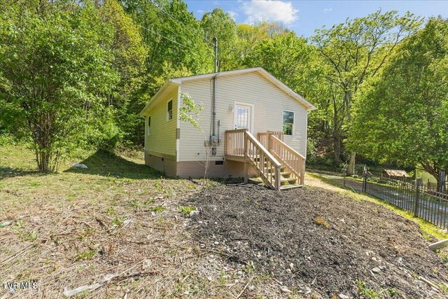 195 Willard Perkins Road, Roan Mountain, TN 37687