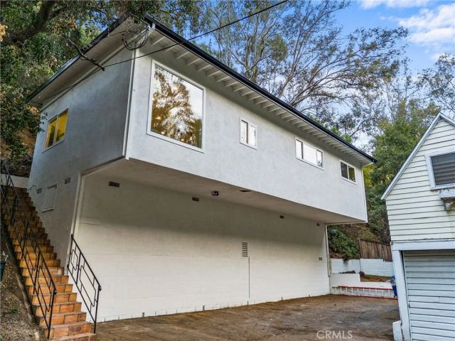 8010 Padre Lane, Los Angeles, CA 90046
