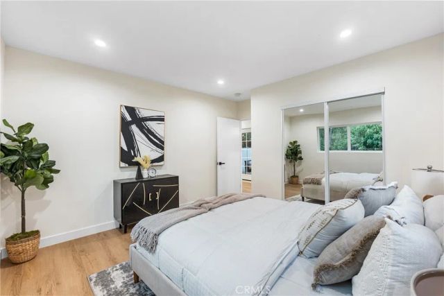 8010 Padre Lane, Los Angeles, CA 90046