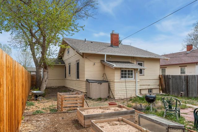 2910 BENT AVE, Cheyenne, WY 82001