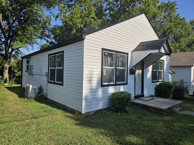 153 N McPherson St, Hopkinsville, KY 42240