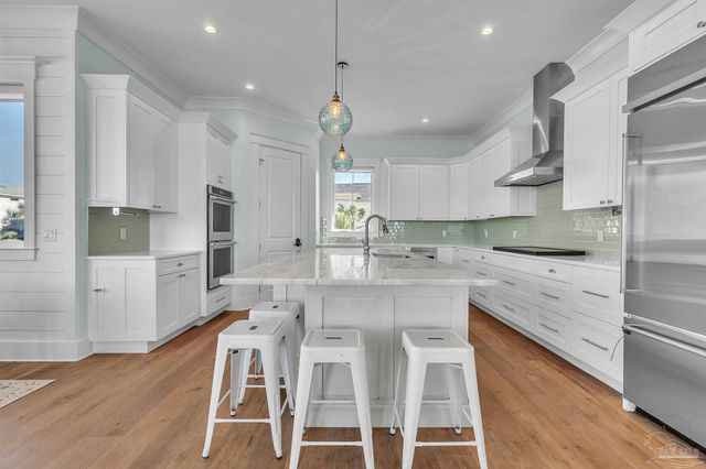 325 Deer Point Dr, Gulf Breeze, FL 32561