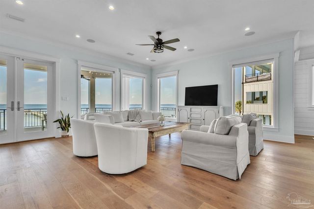 325 Deer Point Dr, Gulf Breeze, FL 32561