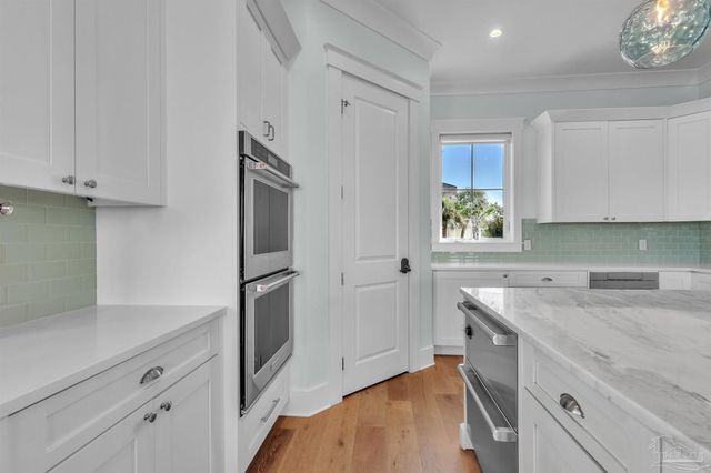 325 Deer Point Dr, Gulf Breeze, FL 32561