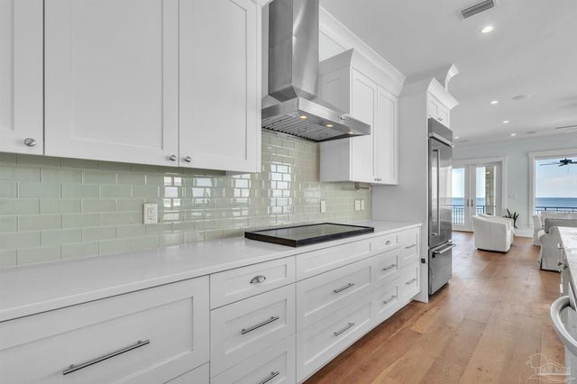 325 Deer Point Dr, Gulf Breeze, FL 32561