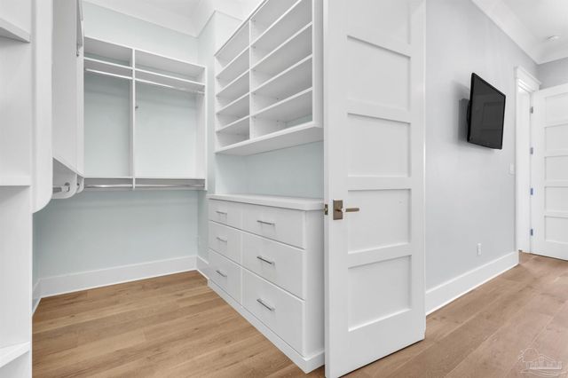 325 Deer Point Dr, Gulf Breeze, FL 32561