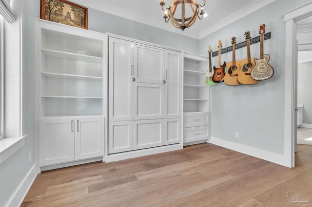 325 Deer Point Dr, Gulf Breeze, FL 32561