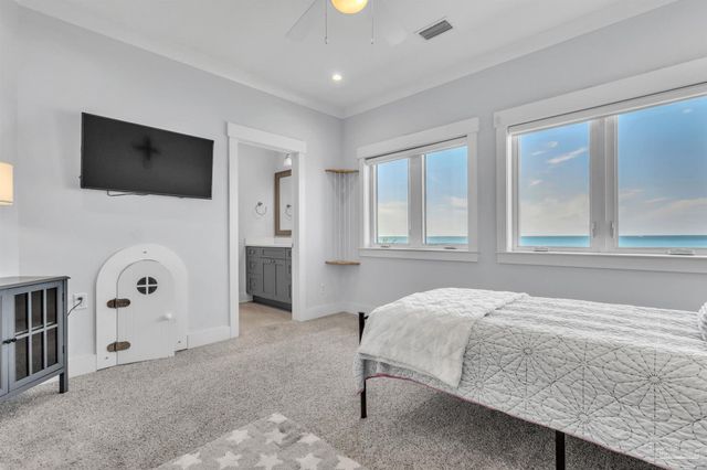 325 Deer Point Dr, Gulf Breeze, FL 32561