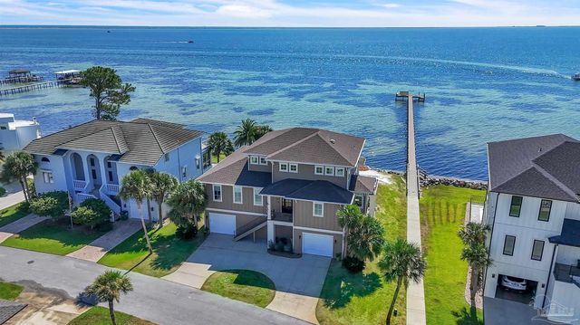 325 Deer Point Dr, Gulf Breeze, FL 32561