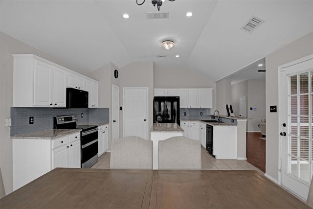 1005 Caleb Street, Burleson, TX 76028