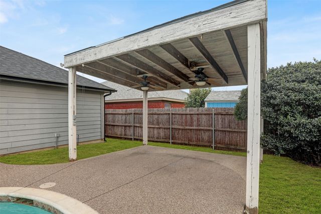 1005 Caleb Street, Burleson, TX 76028