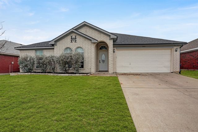 1005 Caleb Street, Burleson, TX 76028