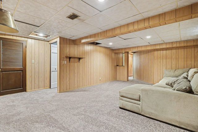 1010 Northampton Road, Kalamazoo, MI 49006
