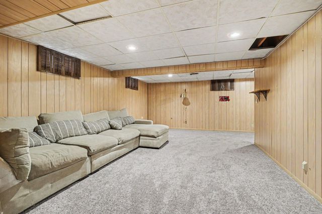 1010 Northampton Road, Kalamazoo, MI 49006