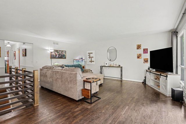 1010 Northampton Road, Kalamazoo, MI 49006