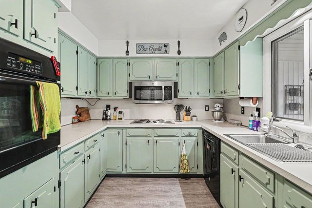 1010 Northampton Road, Kalamazoo, MI 49006