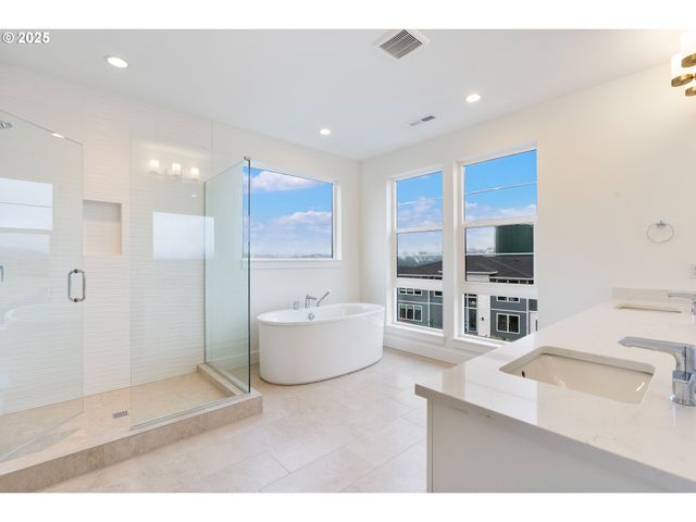 386 W FIR Loop, Washougal, WA 98671