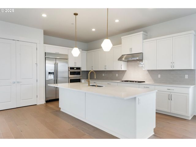 386 W FIR Loop, Washougal, WA 98671