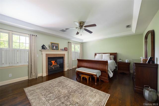 25 Evergreen Avenue, Poughkeepsie, NY 12601