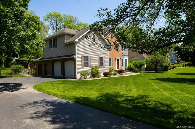 25 Evergreen Avenue, Poughkeepsie, NY 12601