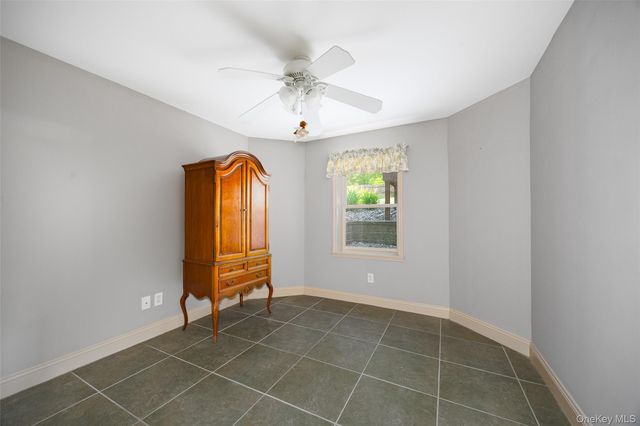 25 Evergreen Avenue, Poughkeepsie, NY 12601
