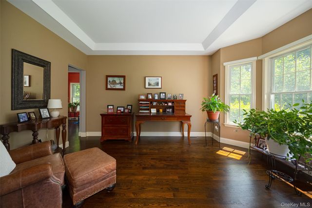 25 Evergreen Avenue, Poughkeepsie, NY 12601
