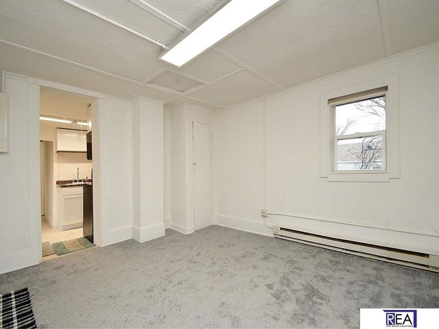 2330 N 69 Street, Omaha, NE 68104