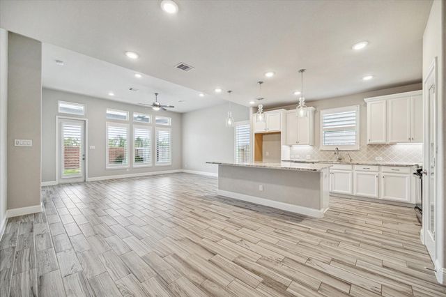 10210 Water Harbor Drive, Missouri City, TX 77459