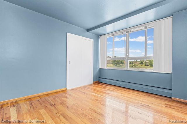 8900 Jefferson Avenue 204, Detroit, MI 48214