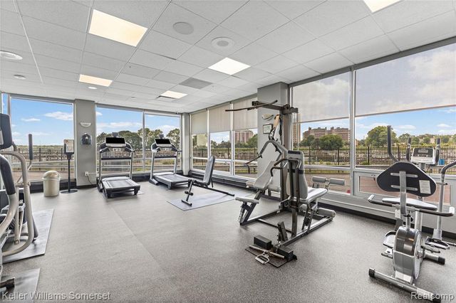 8900 Jefferson Avenue 204, Detroit, MI 48214