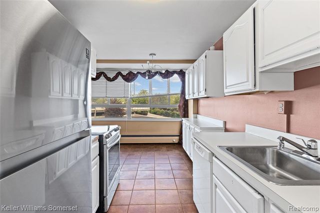 8900 Jefferson Avenue 204, Detroit, MI 48214