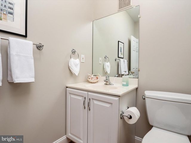 9003 CHESAPEAKE AVE, Baltimore, MD 21219