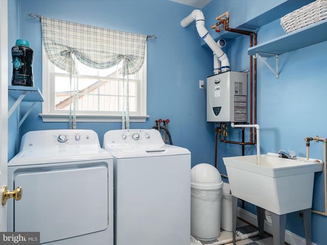 9003 CHESAPEAKE AVE, Baltimore, MD 21219