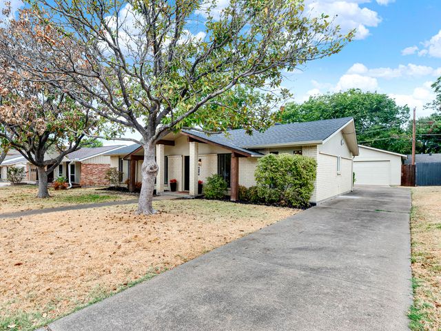 914 Prestwick Lane, Richardson, TX 75080