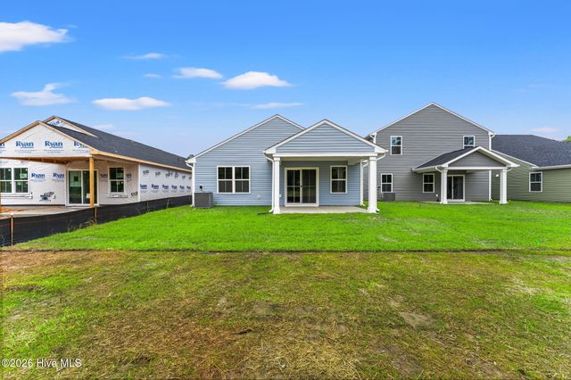 818 Haw Creek Avenue NE, Winnabow, NC 28479