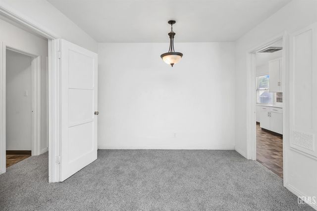 228 Donna Avenue, Bakersfield, CA 93304