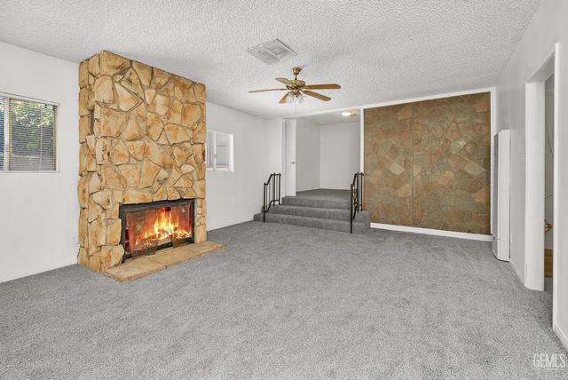 228 Donna Avenue, Bakersfield, CA 93304