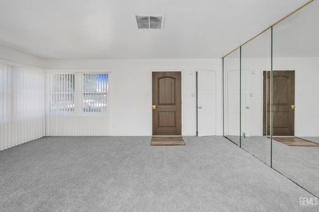 228 Donna Avenue, Bakersfield, CA 93304